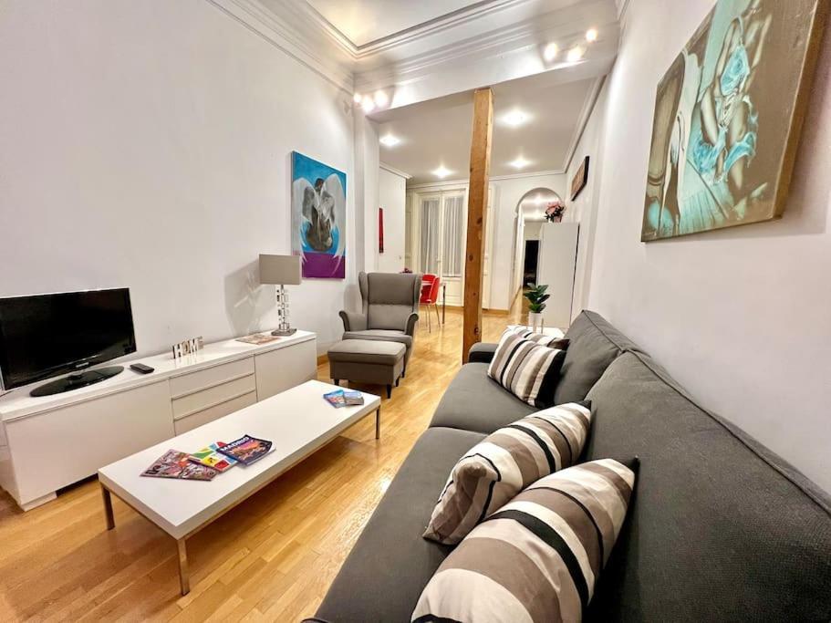 Alojamiento Entero Centro: Piso . Chueca Apartment มาดริด ภายนอก รูปภาพ
