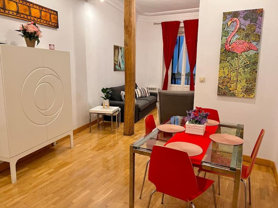 Alojamiento Entero Centro: Piso . Chueca Apartment มาดริด ภายนอก รูปภาพ